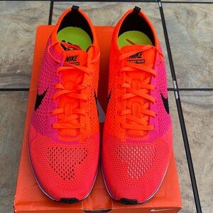 Men’s Nike Flyknit Racer size 13